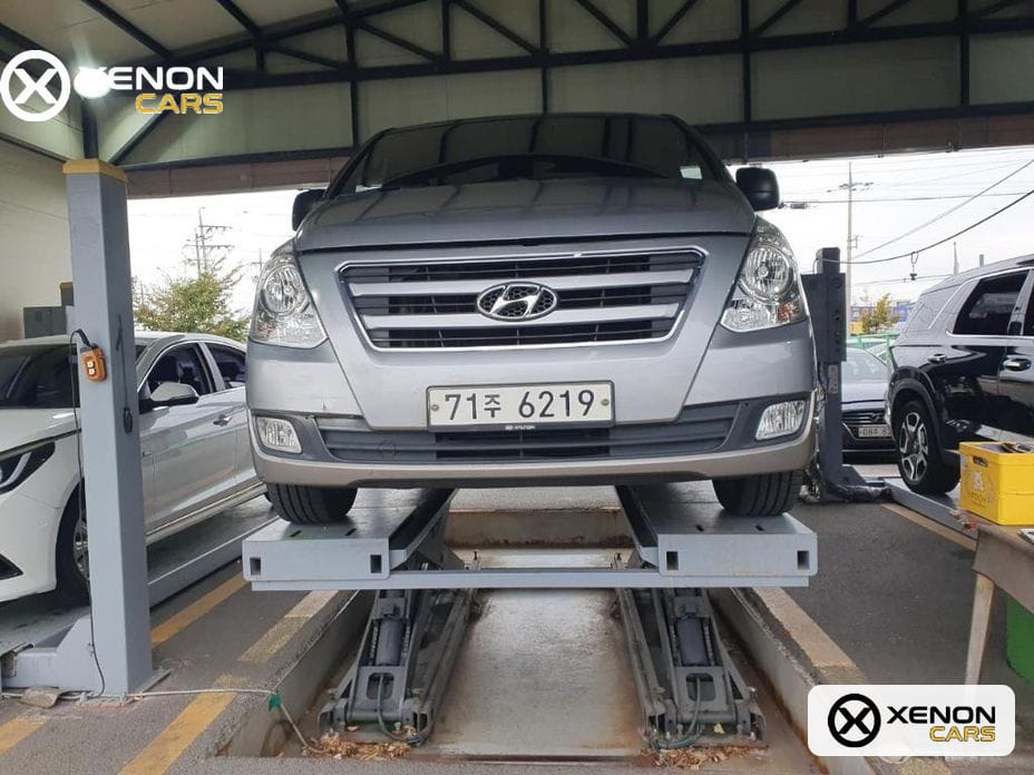 Hyundai Starex
