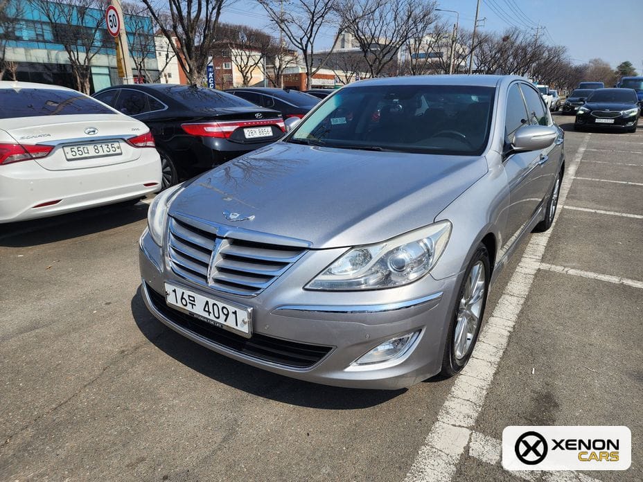 Hyundai Genesis