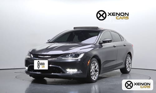 Chrysler 200